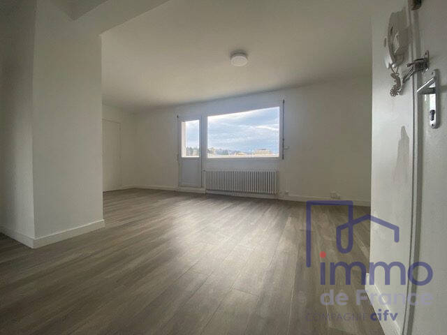 Vente Appartement 2 pièces 55.02 m² Saint-Étienne 42000