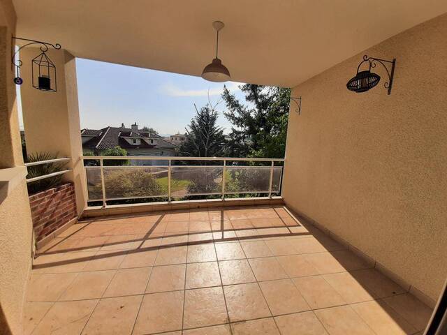 Location Appartement t2 67 m² Sury-le-Comtal 42450