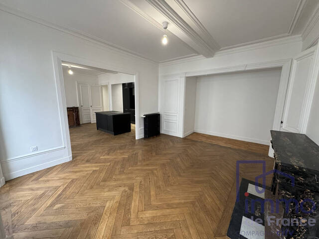 Vente Appartement 6 pièces 155 m² Saint-Étienne 42000