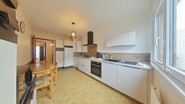 Rent Apartment t4 3 rooms 86 m² Saint-Étienne 42100
