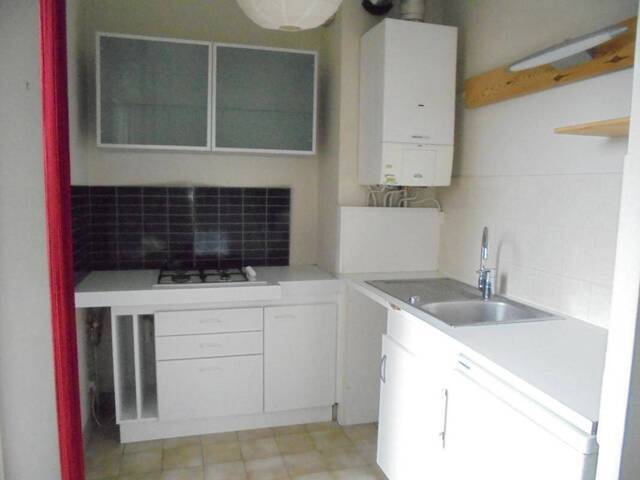 Rent Apartment studio 1 room 31 m² Saint-Étienne 42000 FOURNEYRON