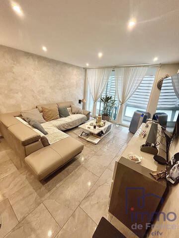 Sale Apartment 3 rooms 75 m² Saint-Étienne 42100
