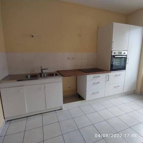 Location Appartement t3 71 m² Saint-Genest-Lerpt 42530