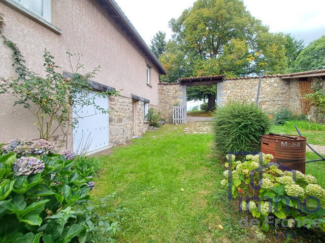 Vente Maison ferme 9 pièces 330 m² Grammond 42140