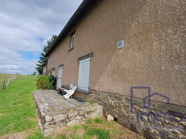Vente Maison ferme 9 pièces 330 m² Grammond 42140