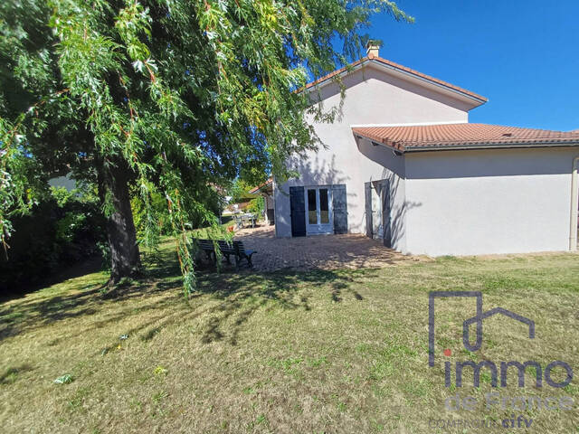 Vente Maison villa 6 pièces 121 m² Veauchette 42340