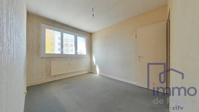Sale Apartment 4 rooms 68 m² Saint-Étienne 42100