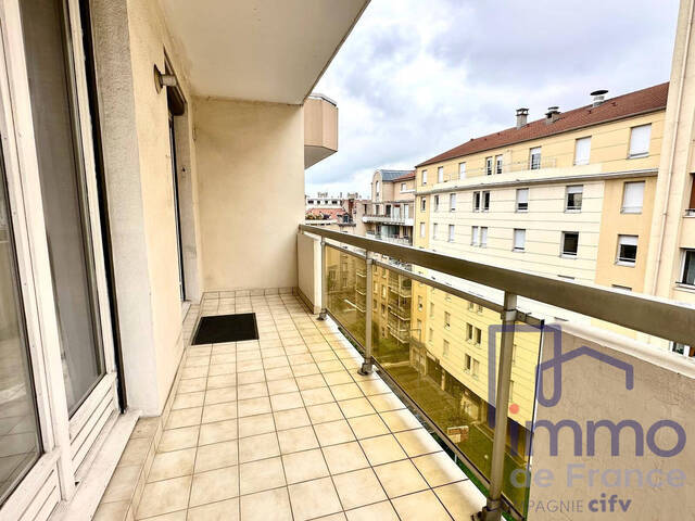 Vente Appartement 3 pièces 80 m² Saint-Étienne 42100
