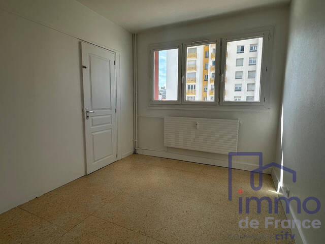 Vente Appartement 4 pièces 70 m² Saint-Étienne 42100
