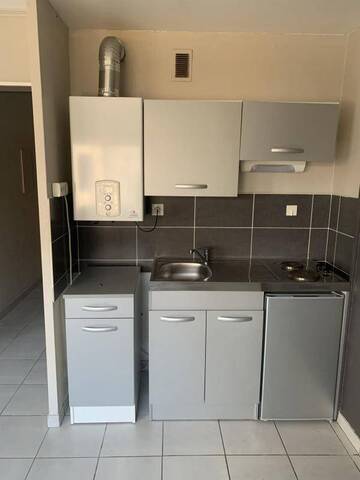 Location Appartement studio 1 pièce 28 m² Saint-Étienne 42000 CITE DU DESIGN