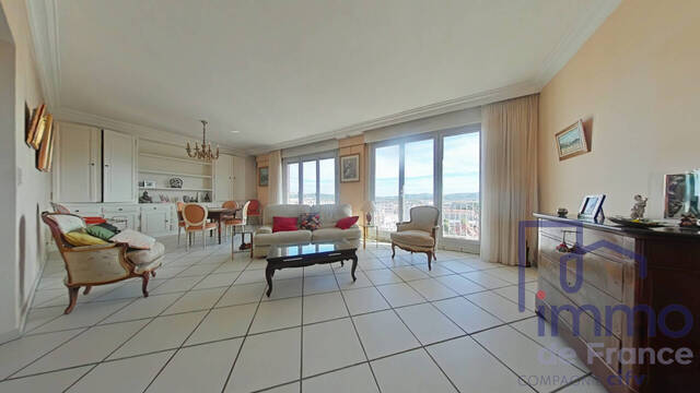 Vente Appartement 5 pièces 117 m² Saint-Étienne 42000