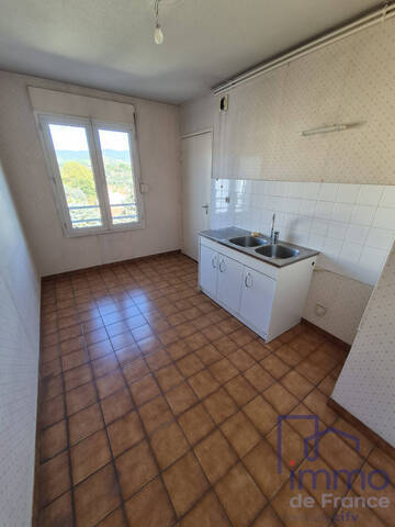 Vente Appartement 4 pièces 82 m² Saint-Chamond 42400