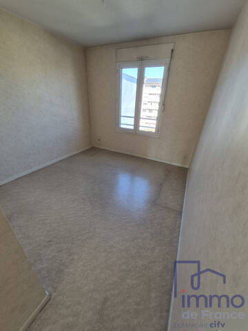 Vente Appartement 4 pièces 82 m² Saint-Chamond 42400