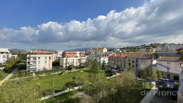 Vente Appartement 5 pièces 97.89 m² Saint-Étienne 42000