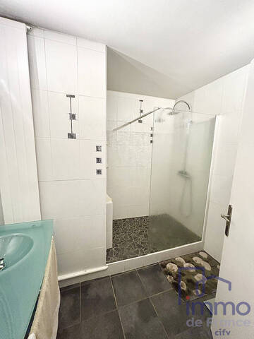 Vente Appartement 4 pièces 95 m² Saint-Étienne 42100