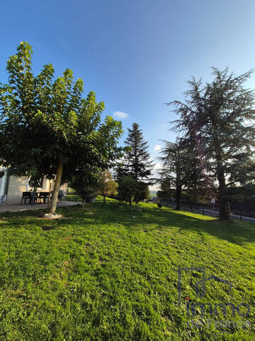 Vente Maison traditionnelle 8 pièces 153 m² Saint-Bonnet-les-Oules 42330