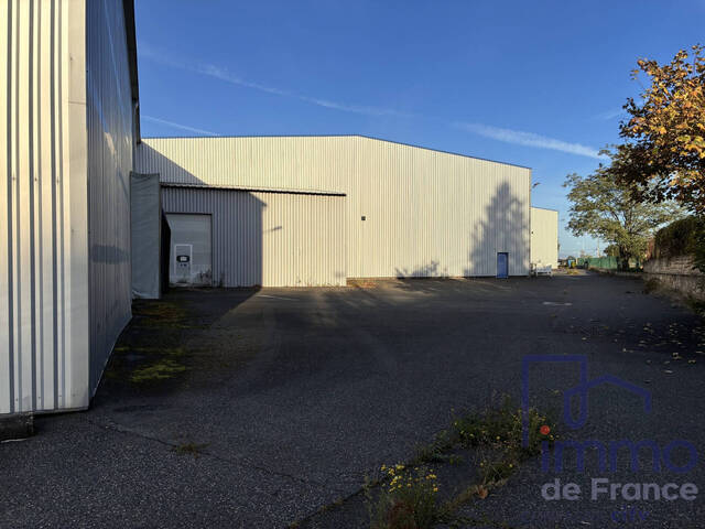 Vente Local industriel 6700 m² Saint-Just-Saint-Rambert 42170