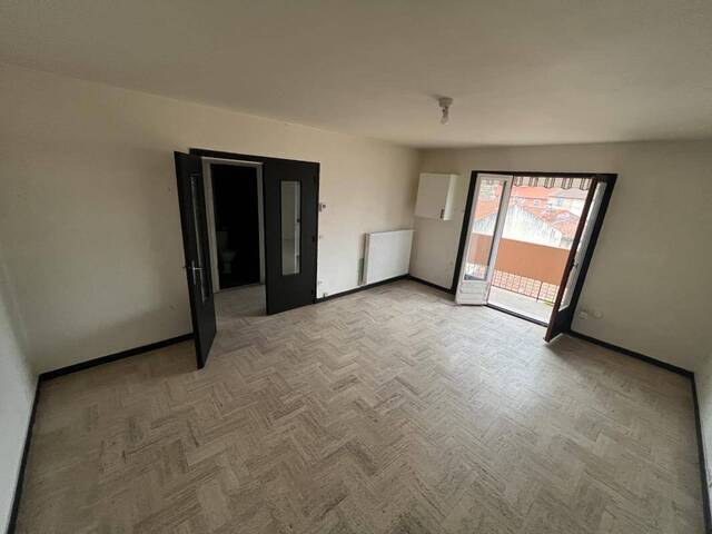 Location Appartement studio 1 pièce 33 m² Le Puy-en-Velay 43000