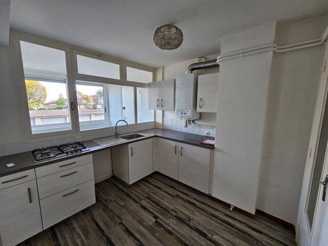 Location Appartement t4 70 m² Montbrison 42600