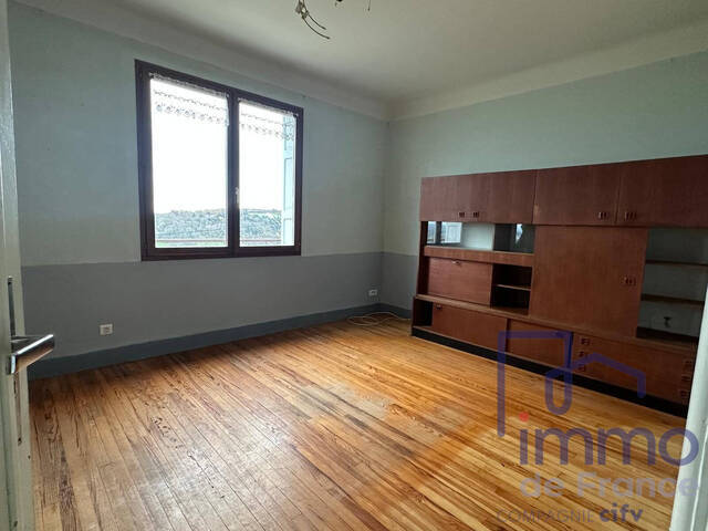 Vente Maison ancienne 7 pièces 160 m² Saint-Genest-Lerpt 42530