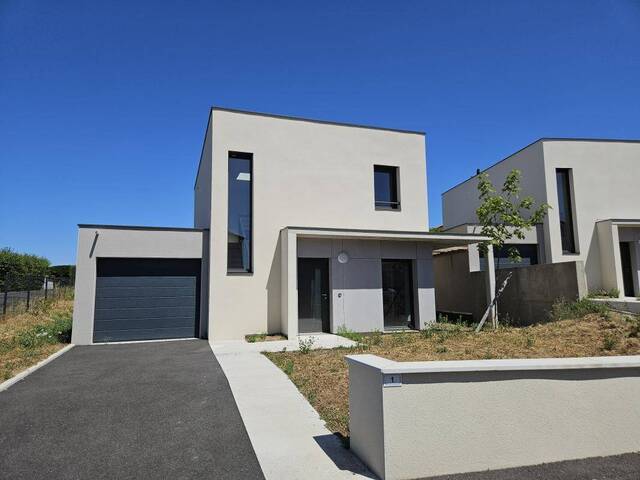 Location Maison neuve 4 pièces 114 m² Saint-Bonnet-les-Oules 42330