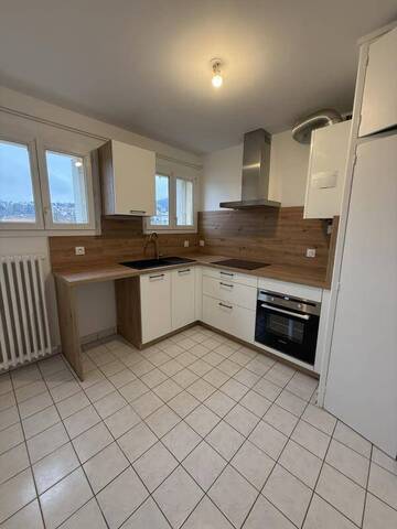 Location Appartement t4 3 pièces 66 m² Le Puy-en-Velay 43000