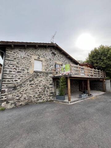 Location Maison individuelle 3 pièces 91 m² Coubon 43700