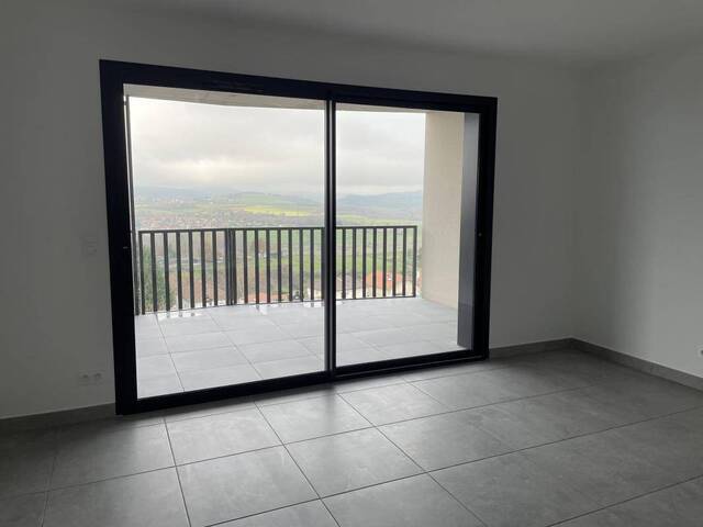 Location Appartement t4 89 m² Saint-Genest-Lerpt 42530