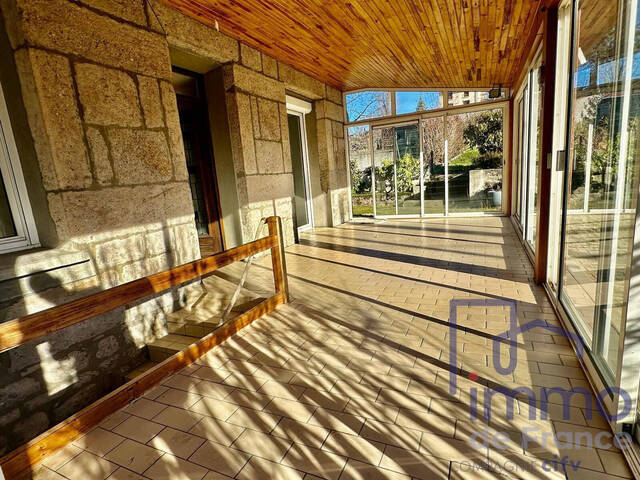 Vente Maison 5 pièces 122.58 m² Saint-Genest-Lerpt 42530