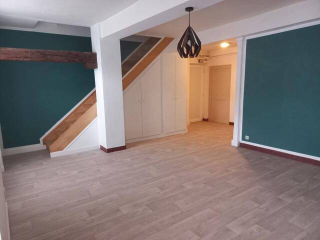 Location Maison de village 4 pièces 96 m² Sainte-Catherine 69440