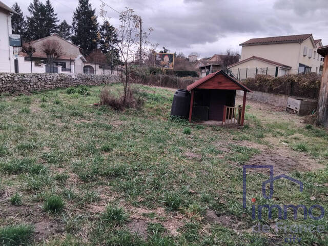 Vente Terrain constructible 680 m² Montbrison 42600