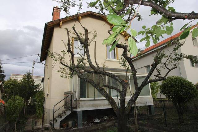 Location Appartement t4 5 pièces 91 m² Le Puy-en-Velay 43000