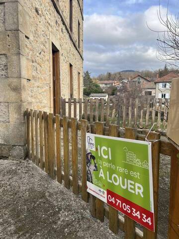 Location Appartement t3 4 pièces 69 m² Saint-Julien-Chapteuil 43260