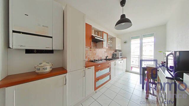 Vente Appartement 4 pièces 87.01 m² Saint-Étienne 42000