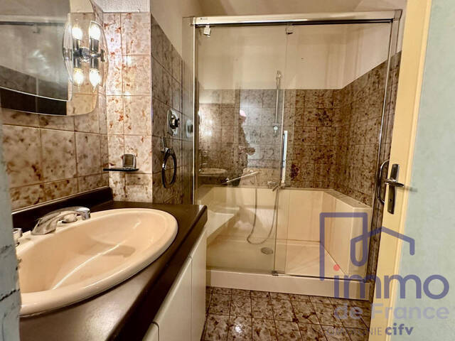 Vente Appartement 3 pièces 75 m² Saint-Étienne 42100