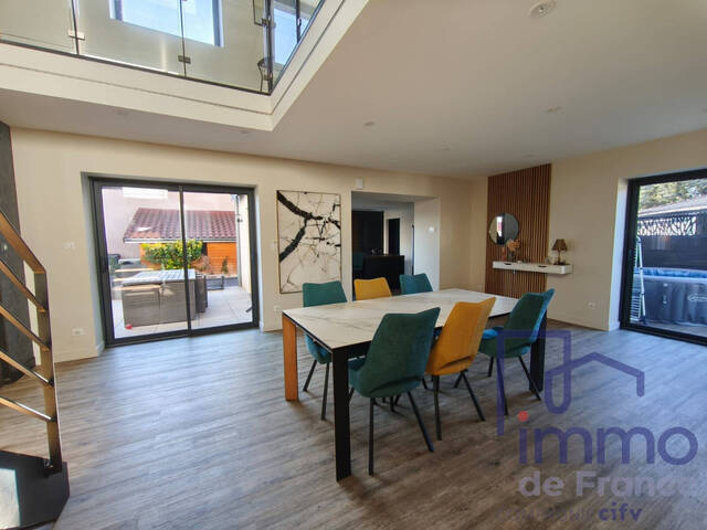 Vente Maison ferme 7 pièces 207 m² Veauche 42340