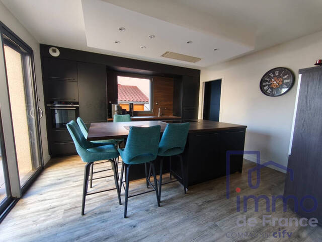 Vente Maison ferme 7 pièces 207 m² Veauche 42340