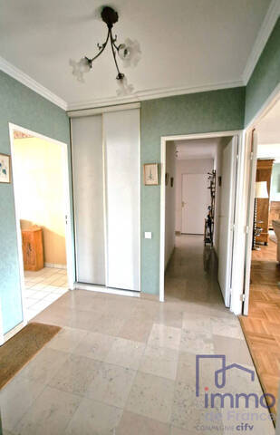 Vente Appartement 5 pièces 106.12 m² Saint-Étienne 42100
