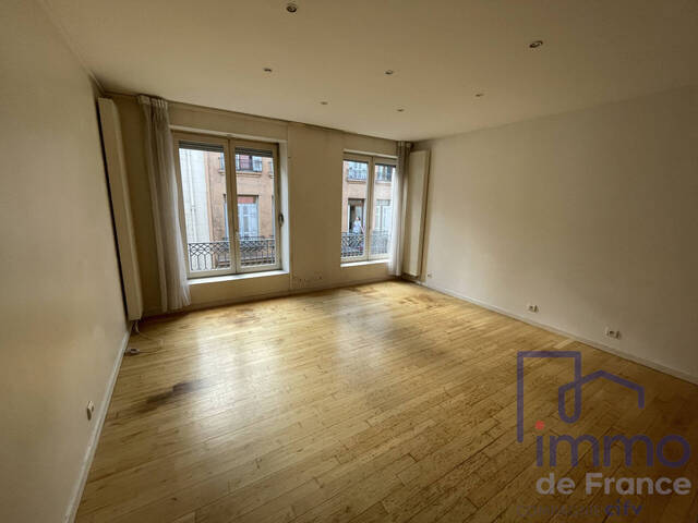 Vente Appartement 2 pièces 52 m² Saint-Étienne 42000