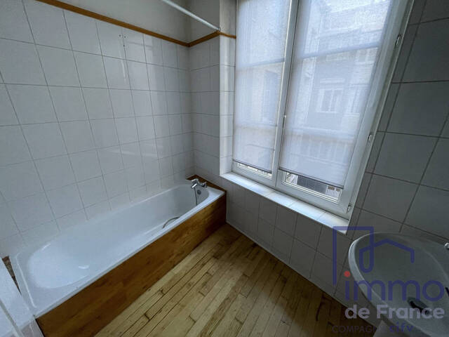 Vente Appartement 2 pièces 52 m² Saint-Étienne 42000