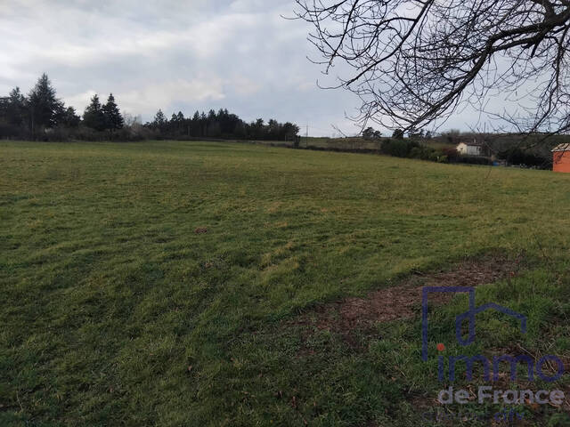Vente Terrain constructible 2929 m² Montbrison 42600
