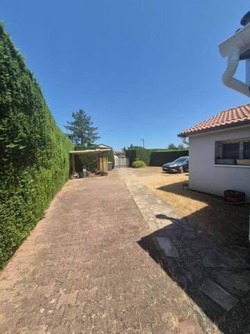 Location Maison individuelle 4 pièces 76 m² Bonson 42160