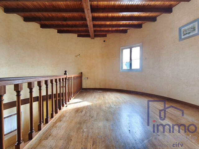 Vente Maison villa 8 pièces 210 m² Veauche 42340