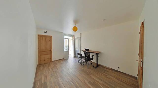 Location Appartement studio 1 pièce 29 m² Saint-Étienne 42100 CENTRE DEUX