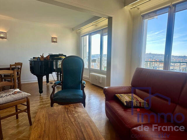 Vente Appartement 3 pièces 78 m² Saint-Étienne 42100