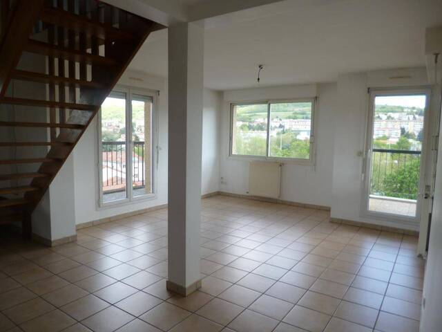 Location Appartement t4 74 m² Vals-près-le-Puy 43750