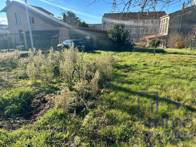 Vente Terrain constructible 500 m² Saint-Genest-Lerpt 42530