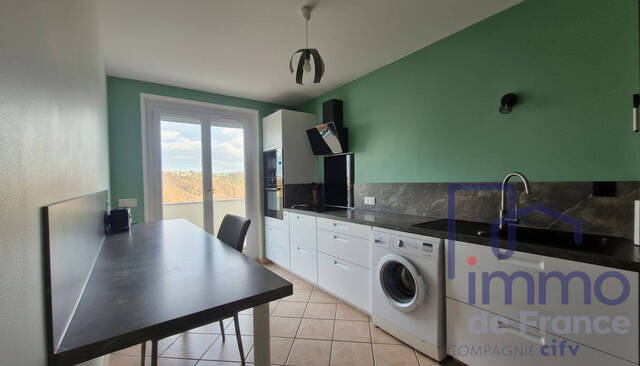 Vente Appartement 4 pièces 73.18 m² Saint-Genest-Lerpt 42530