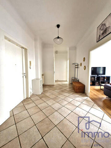 Vente Appartement 6 pièces 126 m² Saint-Étienne 42100
