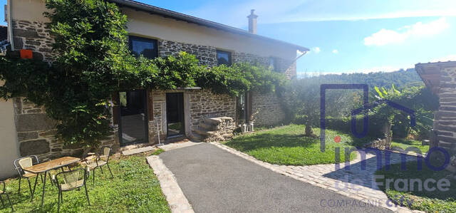 Vente Maison ferme 6 pièces 176 m² La Tour-en-Jarez 42580